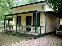 Pioneer Garden Cottages - Accommodation in Surfers Paradise