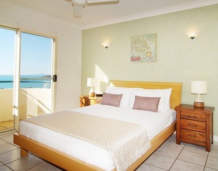 Airlie Beach QLD Coogee Beach Accommodation