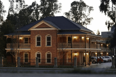Carlyle Suites  Apartments - Accommodation Yamba