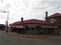 Bedford Arms Hotel - Geraldton Accommodation