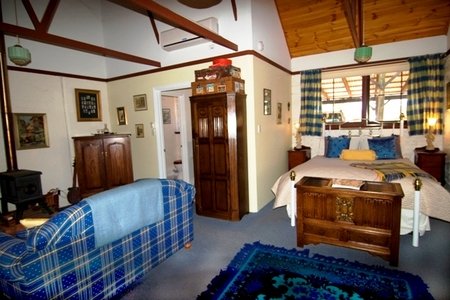 Book Greenhills Accommodation Vacations  Tourism Search
