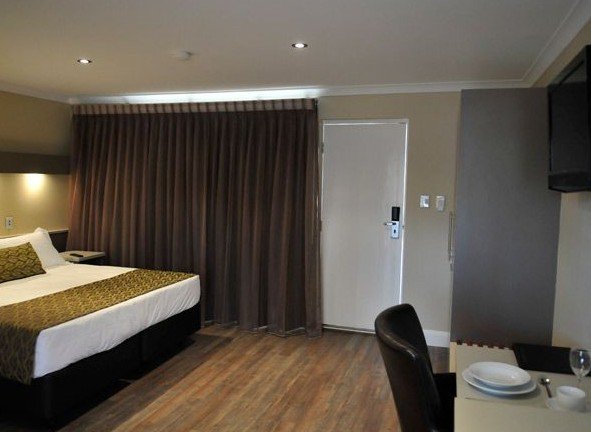 Bentley WA Accommodation in Surfers Paradise