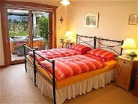 Stephanette's Cottage - Coogee Beach Accommodation