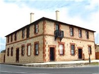 The Australasian Circa 1858 - Accommodation in Surfers Paradise