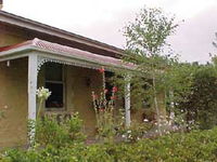 Treasured Memories Cottage Accommodation - Townsville Tourism