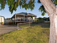 Serenity Holiday House - Accommodation in Surfers Paradise