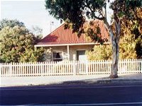 Victoria Cottage - Townsville Tourism