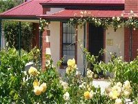 Wine And Roses Bed And Breakfast - Yamba Accommodation