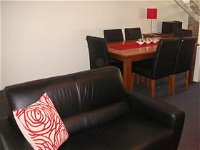 Ralston Townhouse - Accommodation Airlie Beach