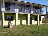 Sea Lime Beach House - Redcliffe Tourism