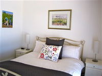 ArtWine Cottages - Tourism Canberra