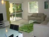 The Port Douglas Queenslander - Wagga Wagga Accommodation