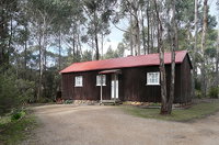 Taranna Cottages - Redcliffe Tourism
