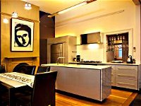 Hatherley Birrell Collection - Plein Air Apartment - Accommodation Gold Coast