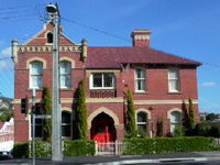 Edinburgh Gallery Bed  Breakfast - Tourism Cairns