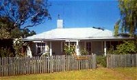 Cawood Cottage - Redcliffe Tourism