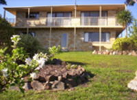 McKinly Waterfront Lodge - Accommodation Yamba