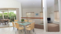 Parker By The Sea - Accommodation Airlie Beach