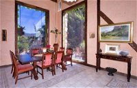 Castle On The Hill Bed and Breakfast - Accommodation in Surfers Paradise
