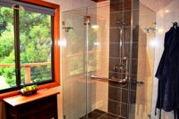 A Waterfall Hideout-Rainforest Cabin for Couples - Accommodation Airlie Beach