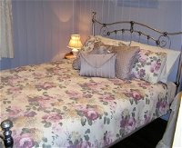 Ivy Cottage - Accommodation in Surfers Paradise