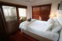 Byron View - Accommodation Airlie Beach