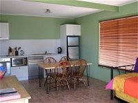 Fossickers Cottages - Broome Tourism
