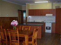 Riverland Holiday Cottage - Geraldton Accommodation