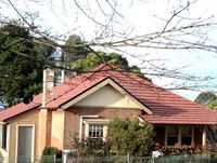 Batlow House - Townsville Tourism