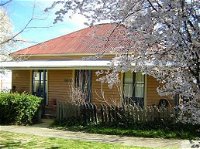 Cooma Cottage - Accommodation - Broome Tourism