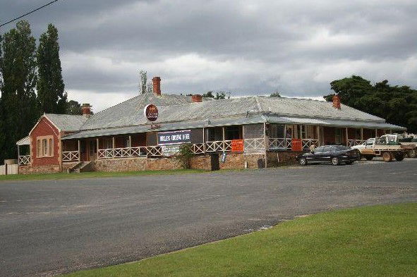 Dalgety NSW WA Accommodation