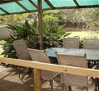 Forster Hilltop Retreat - Newcastle Accommodation