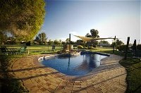 Howlong Country Golf Club  Motel - Geraldton Accommodation