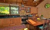 Bodhi Cottages - Mountaintop Villa - Nambucca Heads Accommodation