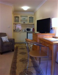 Champagne Rose Suite - Townsville Tourism