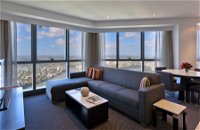 Meriton Serviced Apartments - Brisbane - Accommodation Search