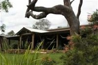 The Hollow Log Country Retreat - Hervey Bay Accommodation