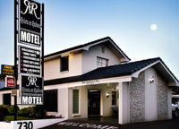 Riviera on Ruthven Motel - Accommodation Cairns