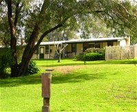 Riverbend Chalets and Caravan Park - Accommodation Cooktown