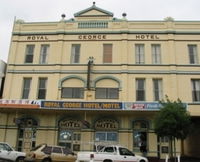 Royal George Motel Hotel - Accommodation NT