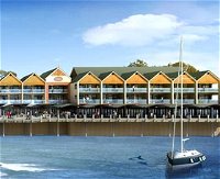 Quality Suites Crest Mandurah - Accommodation Port Hedland
