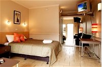 Discovery Cairns - Accommodation in Surfers Paradise