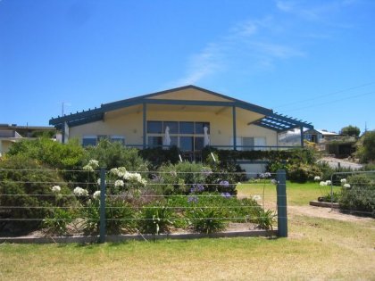 North Cape SA Accommodation Airlie Beach