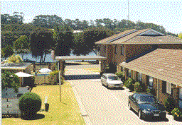 Hybiscus Lodge Motel  Holiday Apartments - Nambucca Heads Accommodation
