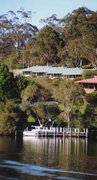Gipsy Point Luxury Lakeside Apartments - Accommodation Mt Buller