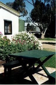 Dunalan Host Farm Cottage - Geraldton Accommodation