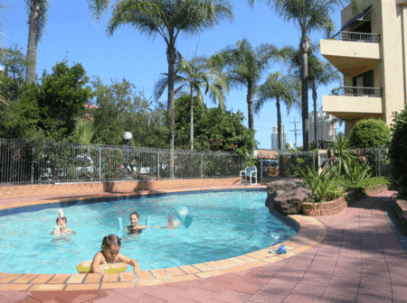 Grangewood Court Holiday Apartments - Accommodation in Surfers Paradise