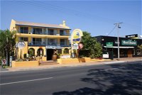 Delfinos Bay Resort - Townsville Tourism