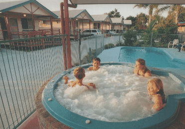 Dolphin Sands Holiday Cabins - Tourism Brisbane