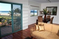 Currumbin Sands on the Beach - Accommodation Georgetown